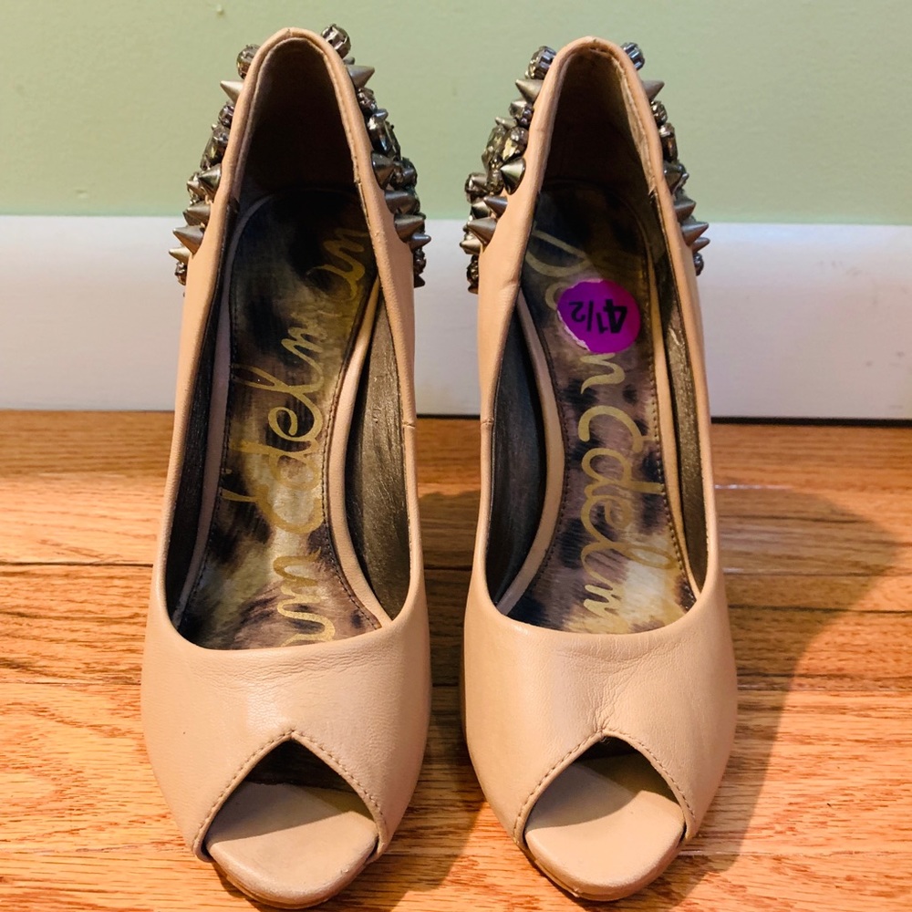Sam Edelman nude heels